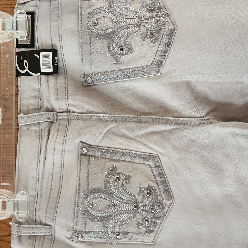 NWT Earl (Discontinued)  Sz 12 Misses Gray Jeans w/ decorative stitching & gems